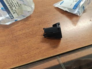 bontott FORD FOCUS III Vízhűtő Radiátor Tartó