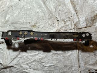 bontott FORD FOCUS III Vízhűtő Radiátor Tartó