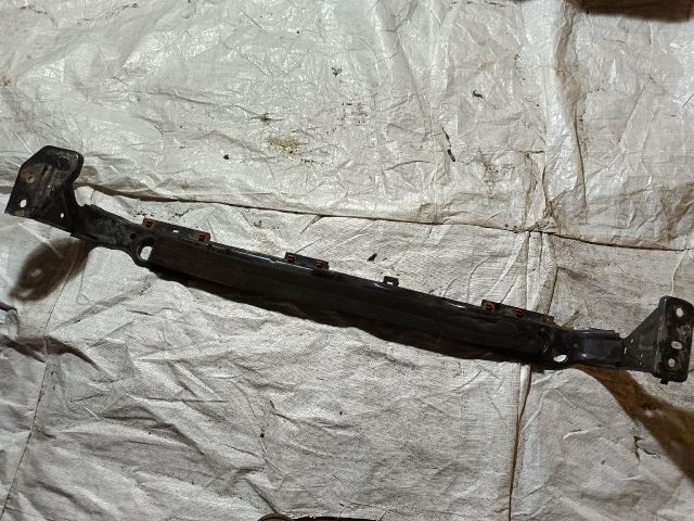 bontott FORD FOCUS III Vízhűtő Radiátor Tartó