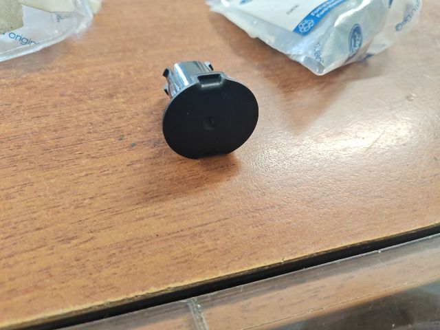 bontott FORD FOCUS III Vízhűtő Radiátor Tartó