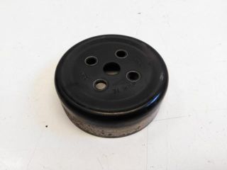 bontott FORD FOCUS III Vízpumpa Szíjtárcsa