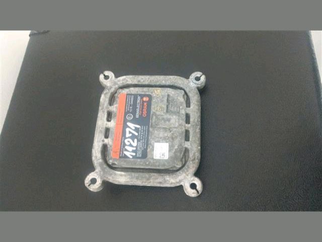 bontott FORD FOCUS III Xenon Trafó