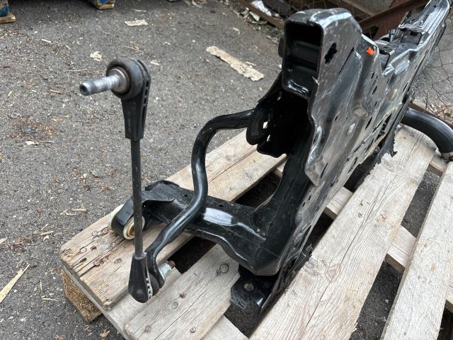 bontott FORD FOCUS IV Első Bölcső