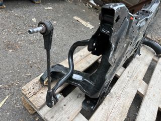 bontott FORD FOCUS IV Első Bölcső