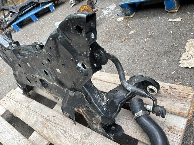 bontott FORD FOCUS IV Első Bölcső