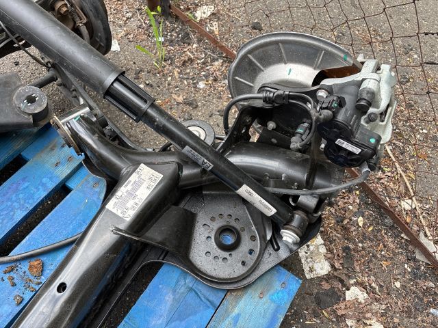 bontott FORD FOCUS IV Hátsó Híd (Tárcsafékes)