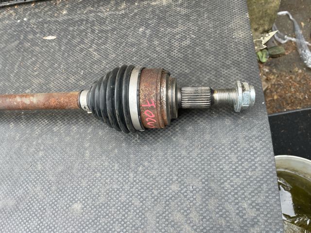 bontott FORD FOCUS IV Jobb Féltengely