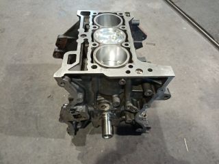 bontott FORD FOCUS IV Motorblokk (Fűzött)