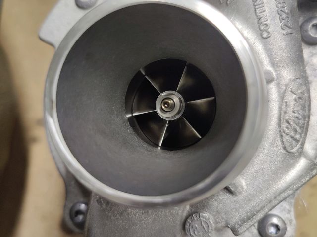 bontott FORD FOCUS IV Turbó