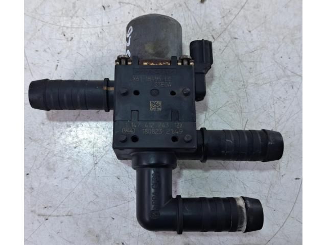 bontott FORD FOCUS IV Vízpumpa