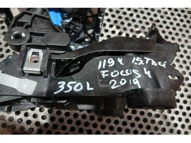 bontott FORD FOCUS IV Váltó Kulissza