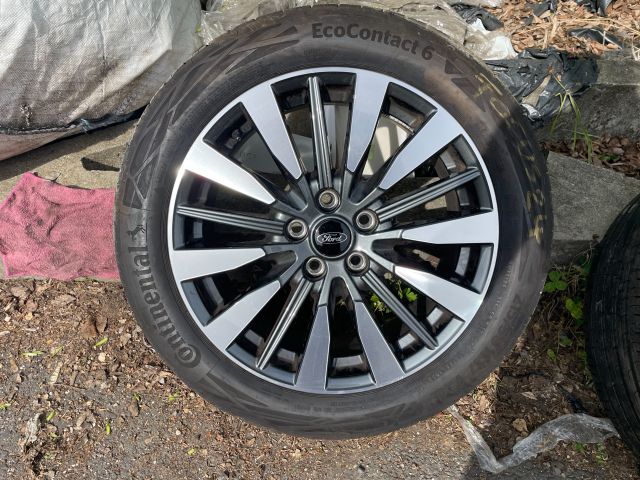 bontott FORD FOCUS IV Alufelni Szett Gumival