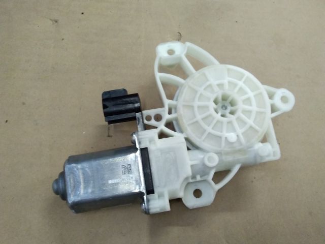 bontott FORD FOCUS IV Bal első Ablakemelő Motor