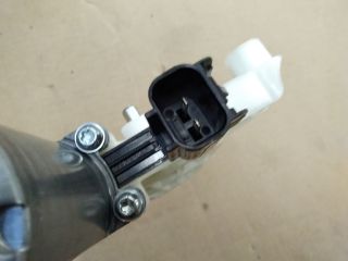 bontott FORD FOCUS IV Bal első Ablakemelő Motor