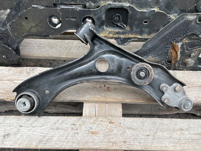 bontott FORD FOCUS IV Bal első Felső Lengőkar