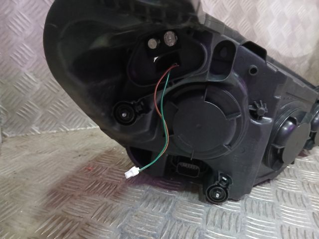 bontott FORD FOCUS IV Bal Fényszóró