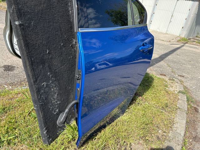 bontott FORD FOCUS IV Bal hátsó Ajtó (Részeivel)