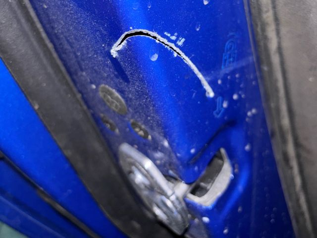 bontott FORD FOCUS IV Bal hátsó Ajtó (Részeivel)