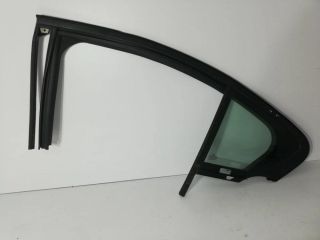 bontott FORD FOCUS IV Bal hátsó Fixüveg (Ajtóban)