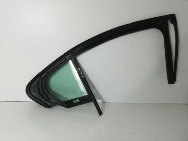 bontott FORD FOCUS IV Bal hátsó Fixüveg (Ajtóban)