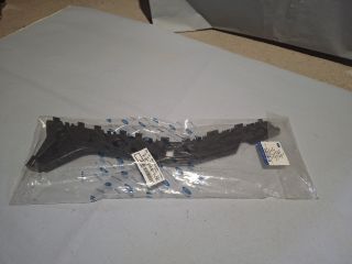 bontott FORD FOCUS IV Bal hátsó Lökhárító Tartó (Műanyag)