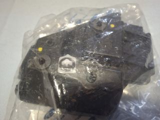 bontott FORD FOCUS IV Bal hátsó Lökhárító Tartó (Műanyag)