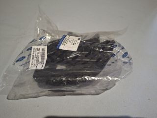 bontott FORD FOCUS IV Bal hátsó Lökhárító Tartó (Műanyag)