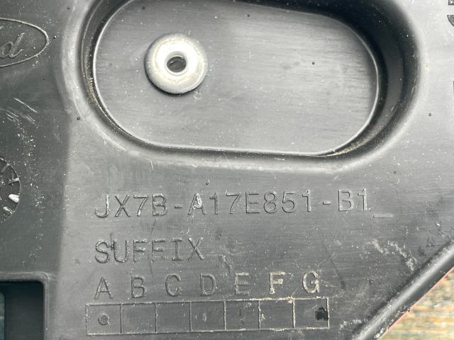 bontott FORD FOCUS IV Bal hátsó Oldal Lökhárító Tartó (Műanyag)