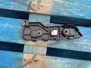 bontott FORD FOCUS IV Bal hátsó Oldal Lökhárító Tartó (Műanyag)