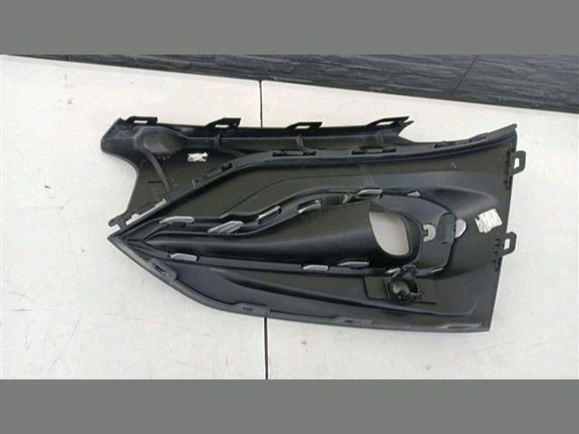 bontott FORD FOCUS IV Bal Ködlámpa Rács