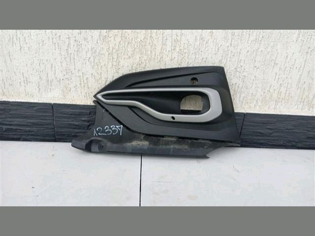 bontott FORD FOCUS IV Bal Ködlámpa Rács