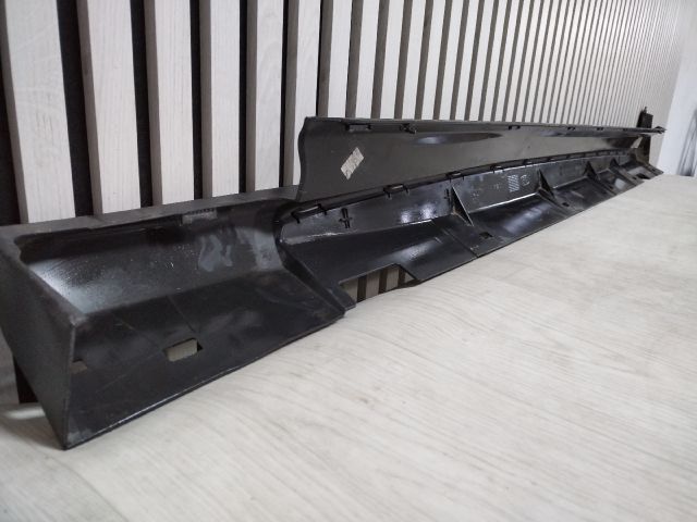 bontott FORD FOCUS IV Bal Küszöb