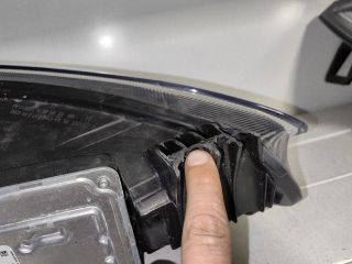 bontott FORD FOCUS IV Bal Ledes Fényszóró