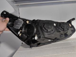 bontott FORD FOCUS IV Bal Ledes Fényszóró