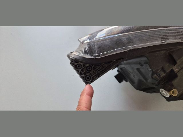 bontott FORD FOCUS IV Bal Ledes Fényszóró