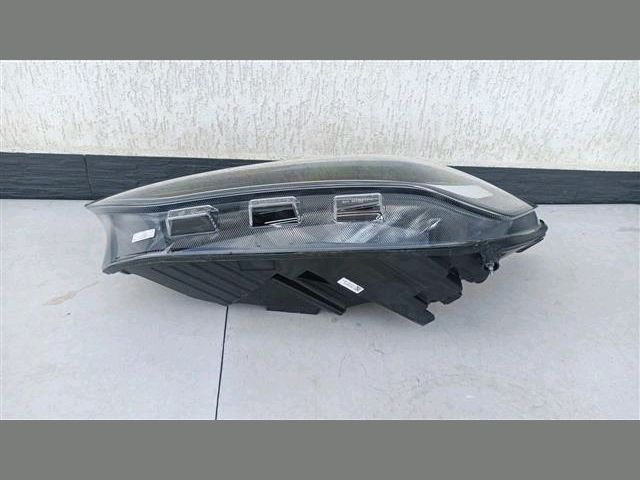 bontott FORD FOCUS IV Bal Ledes Fényszóró