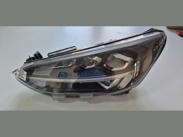 bontott FORD FOCUS IV Bal Ledes Fényszóró