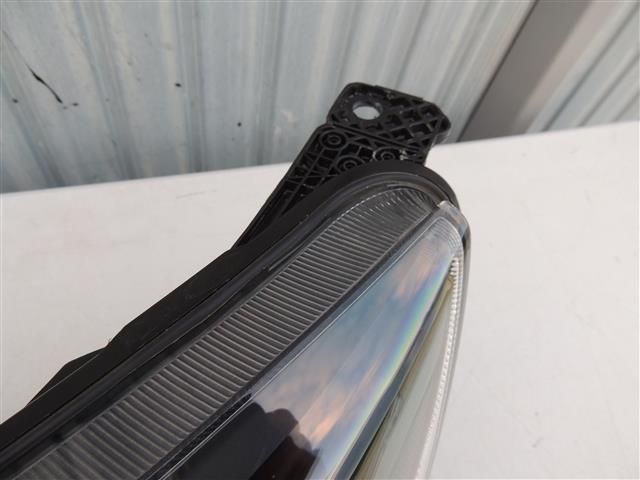 bontott FORD FOCUS IV Bal Ledes Fényszóró