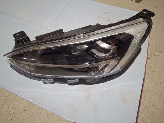 bontott FORD FOCUS IV Bal Ledes Fényszóró