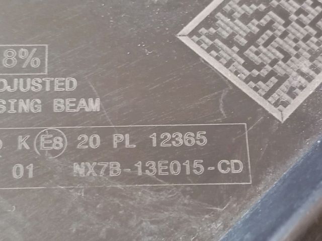 bontott FORD FOCUS IV Bal Ledes Fényszóró