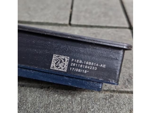 bontott FORD FOCUS IV Csomagtérajtó Kilincs