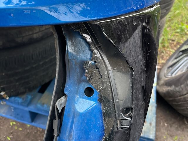 bontott FORD FOCUS IV Csomagtérajtó (Részeivel)