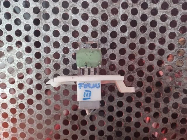 bontott FORD FOCUS IV Előtét Ellenállás Fűtőmotor