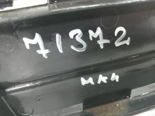 bontott FORD FOCUS IV Első Lökhárító Alsó Középső Díszrács