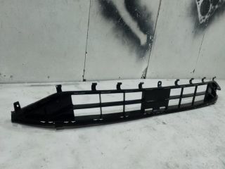 bontott FORD FOCUS IV Első Lökhárító Alsó Középső Díszrács