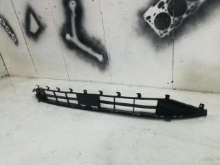 bontott FORD FOCUS IV Első Lökhárító Alsó Középső Díszrács