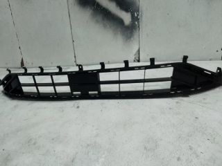 bontott FORD FOCUS IV Első Lökhárító Alsó Középső Díszrács