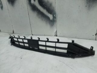 bontott FORD FOCUS IV Első Lökhárító Alsó Középső Díszrács