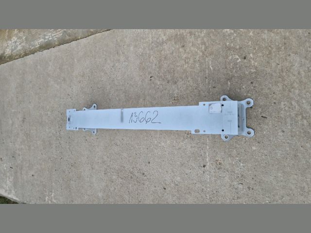 bontott FORD FOCUS IV Első Lökhárító Merevítő (Fém)