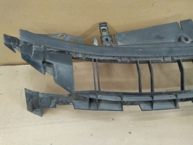 bontott FORD FOCUS IV Első Lökhárító Merevítő (Fém)